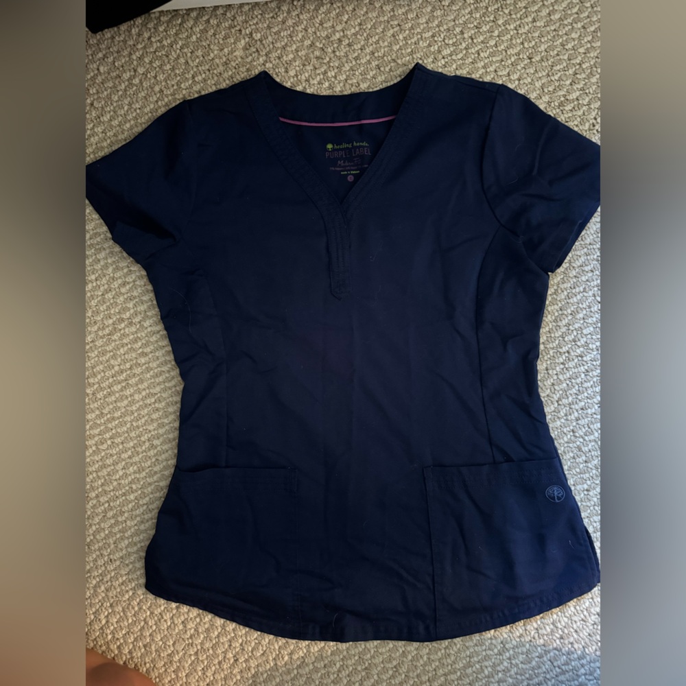 Scrub tops - Picture 7 of 11